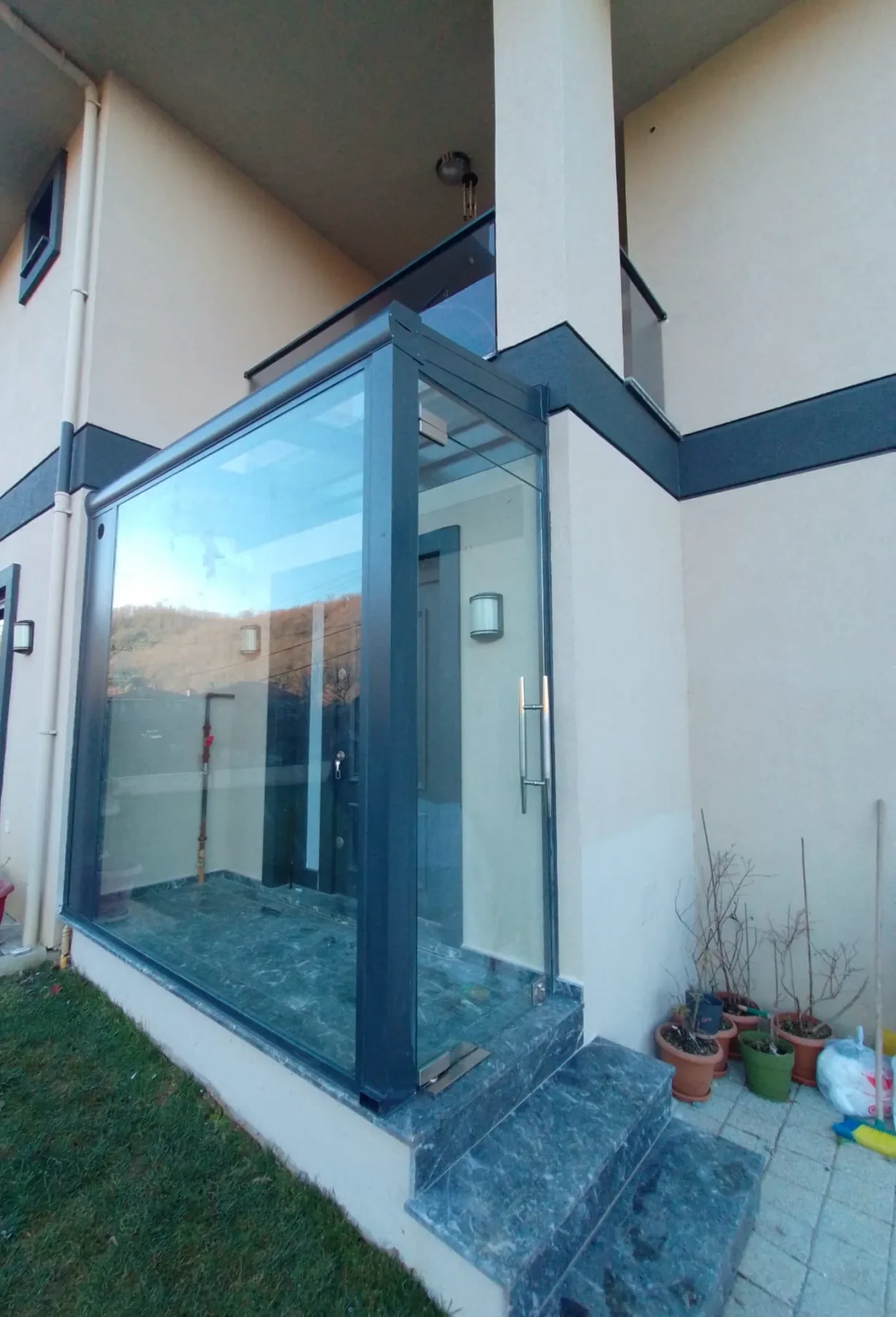 Villa Girişi Şeffaf Cam Rüzgarlık & Sundurma Kapatma Detayı 3